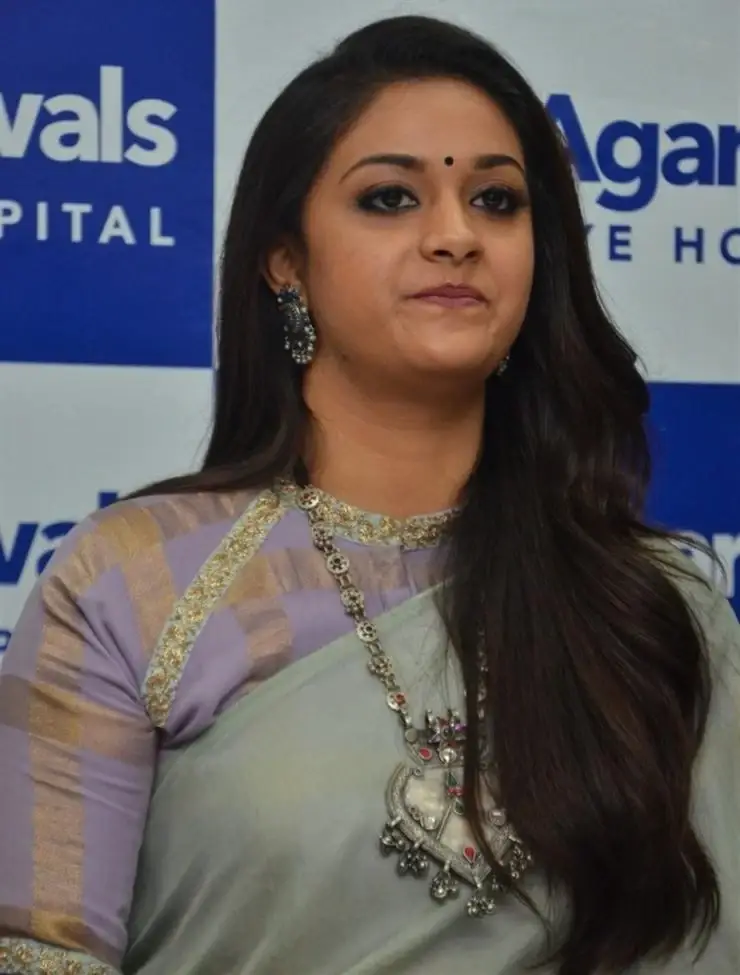 Telugu Actress Keerthy Suresh Long Hair Images in Blue Saree